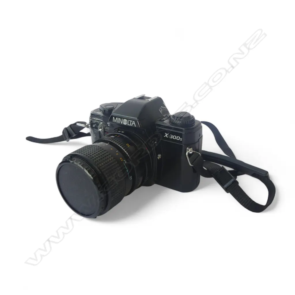 Minolta X -300s 35mm Film Camera and Zoom Lens with Canon EOS Bag - Untested Image 1++