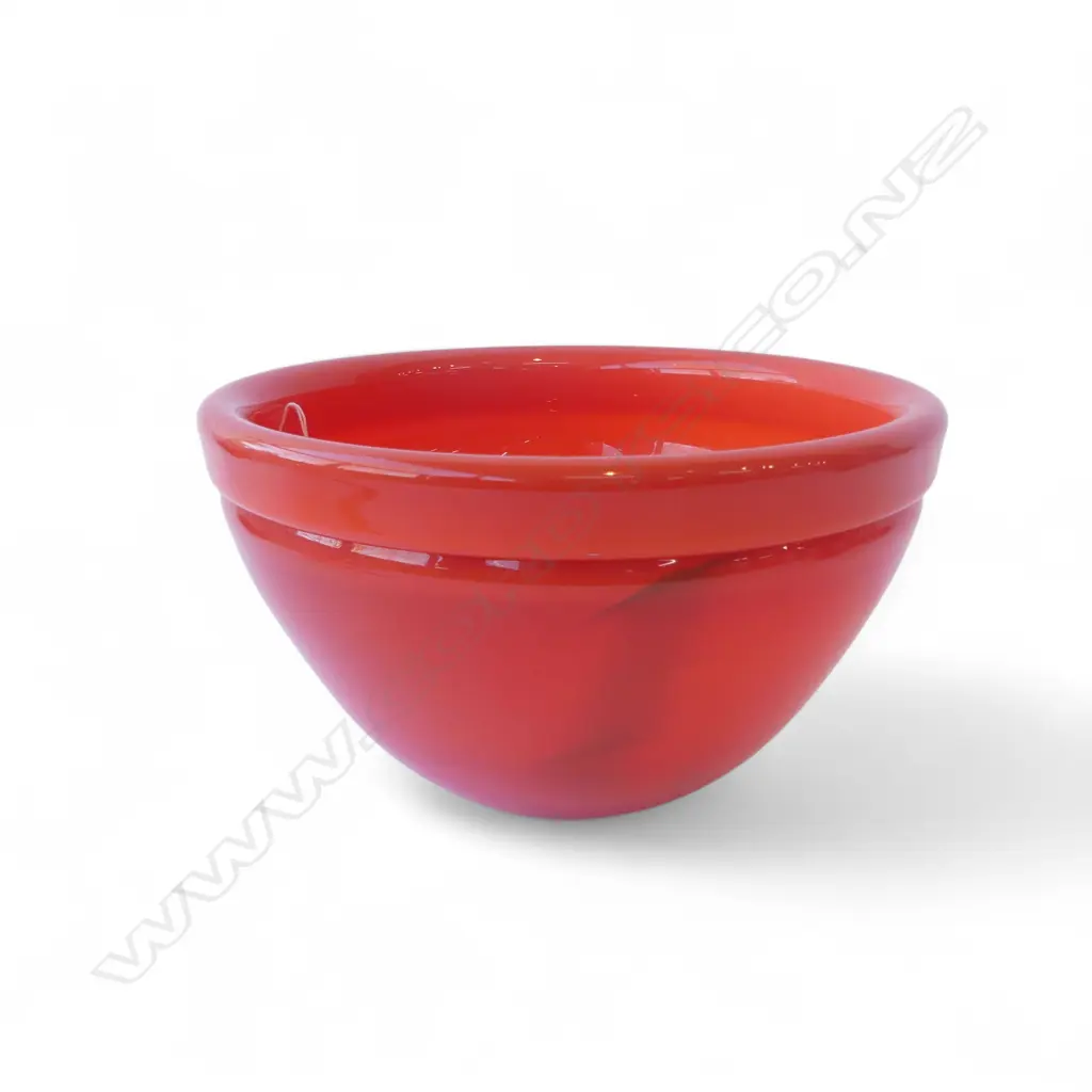 RED N.Z. ART GLASS BOWL Dia.270mm with heavy rolled rim Image 1++