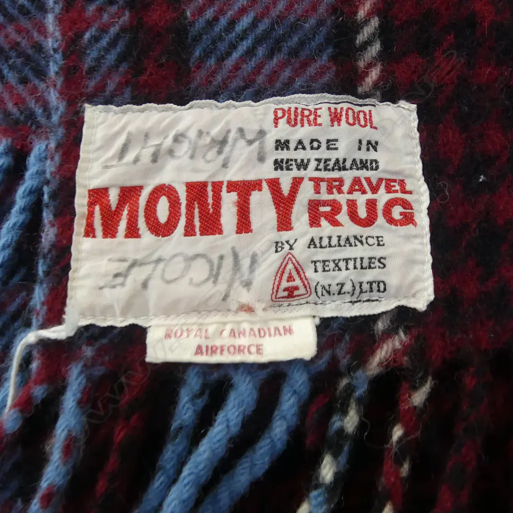 PURE WOOL 'MONTY TRAVEL RUG' Image 1++