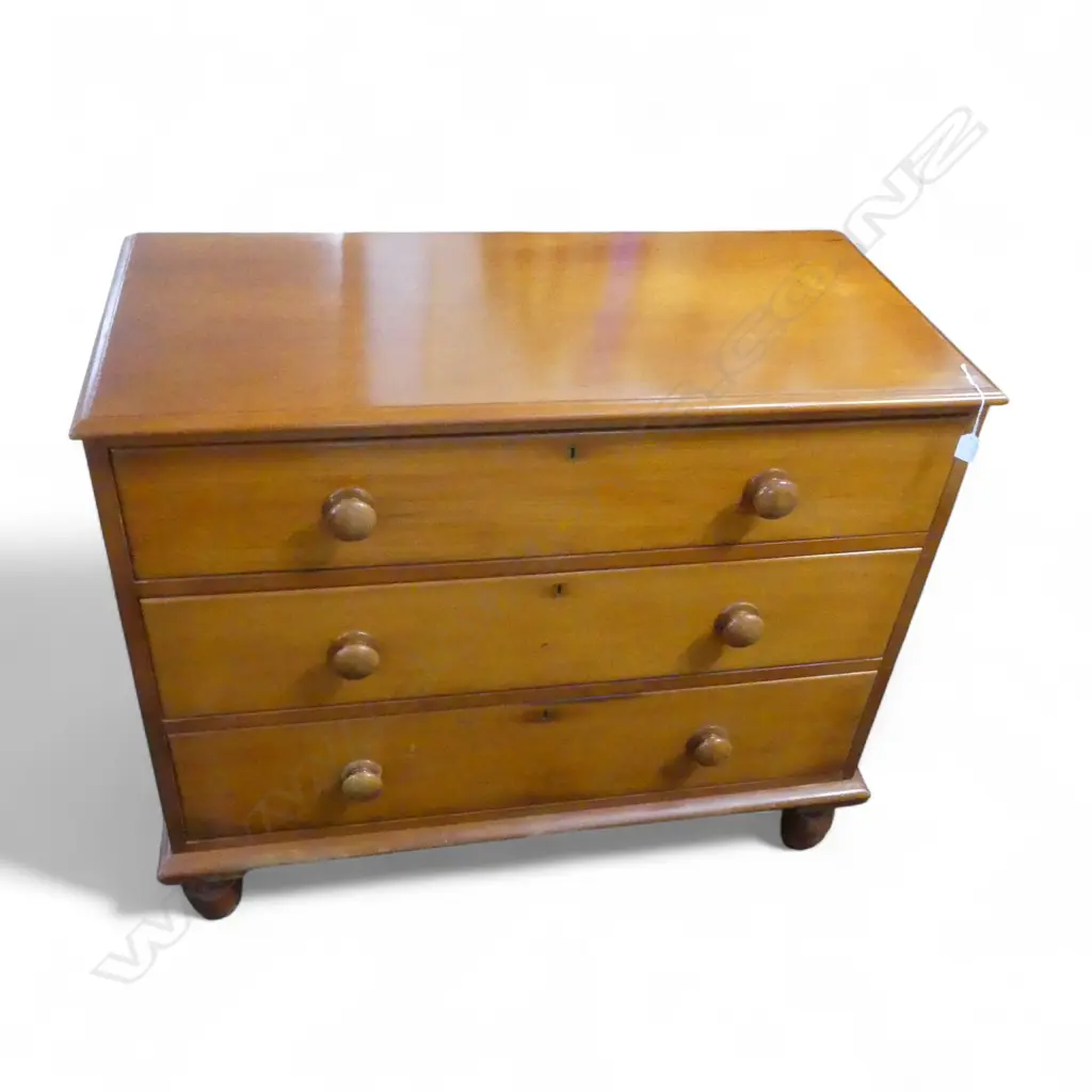 KAURI CHEST OF DRAWERS 1030x485x900mm Image 1++