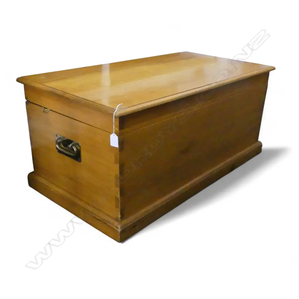 WOODEN BLANKET BOX W.935mm Image 1++