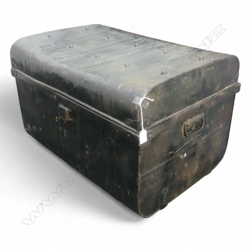 BLACK PAINTED METAL TRUNK W.705mm Image 1++