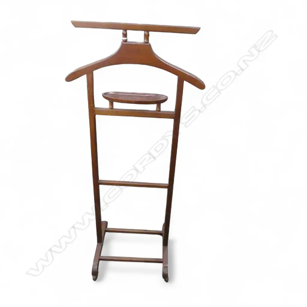 WOODEN VALET STAND H.1100mm Image 1++