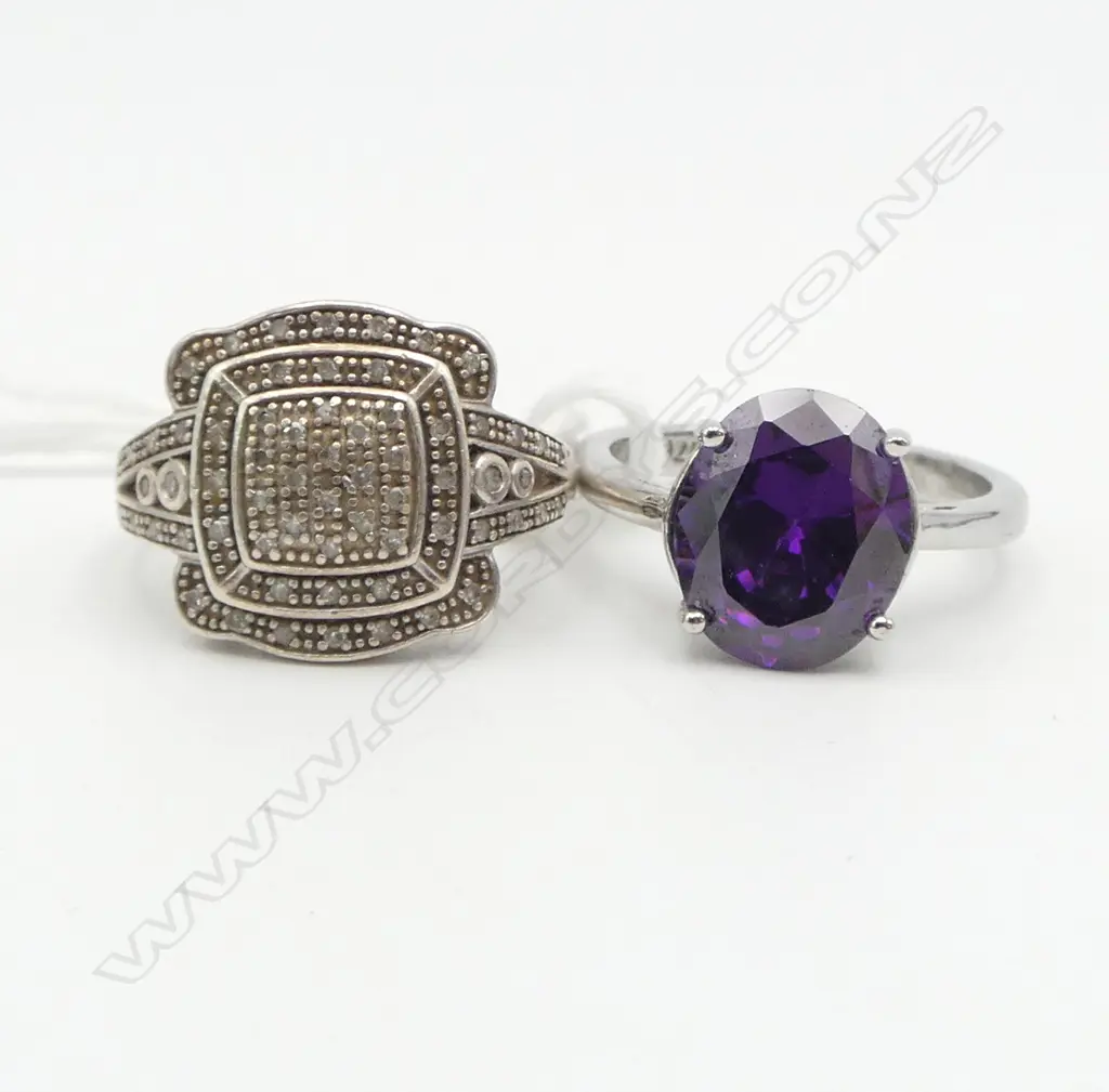 2 STG SILVER COSTUME DRESS RINGS SIZE P & Q Image 1++