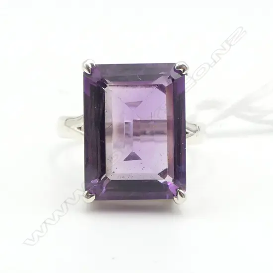 SILVER AMETHYST RING SIZE R1/2