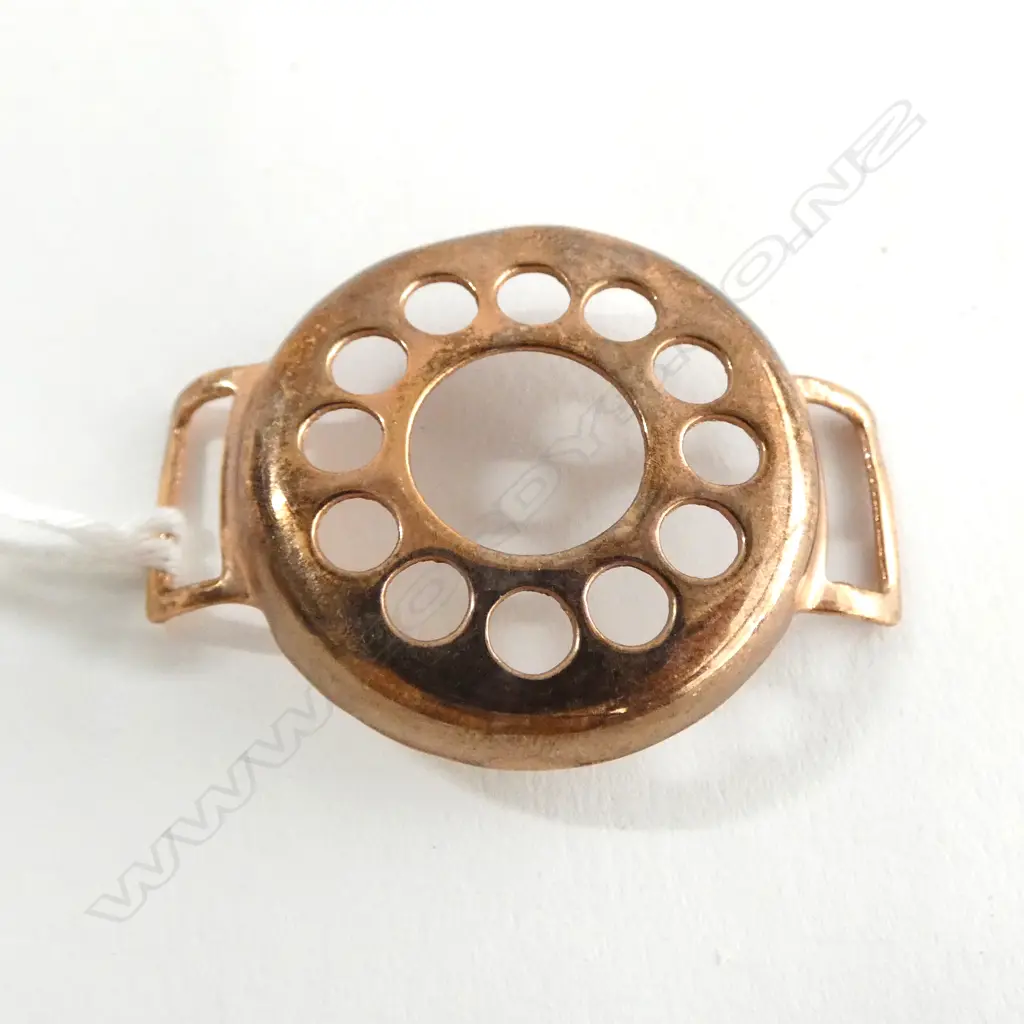 9ct ROSE GOLD VINTAGE trench WRISTWATCH PROTECTOR shrapnel guard 7.2gms  Image 1++