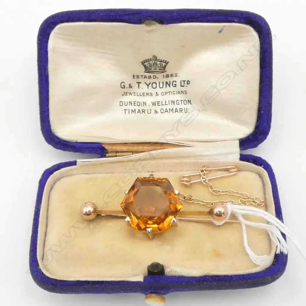  9ct CITRINE BROOCH, 6.94gm w box Image 1++