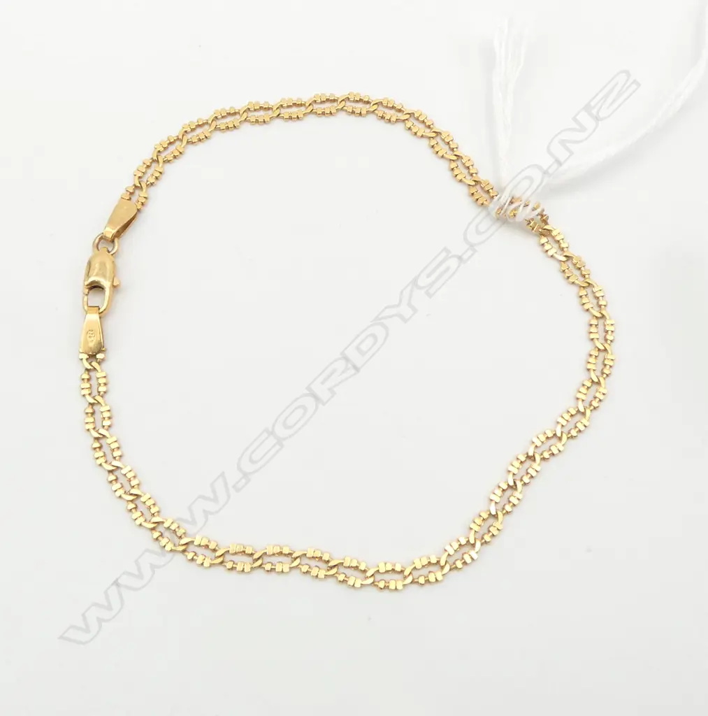 9ct GOLD FLAT OVAL LINK BRACELET 2.26gms Image 1++