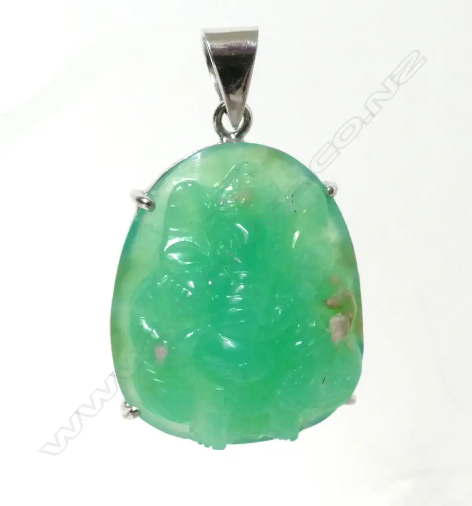 CHALCEDONY GANESH PENDANT - 14K GOLD FRAME Image 1++