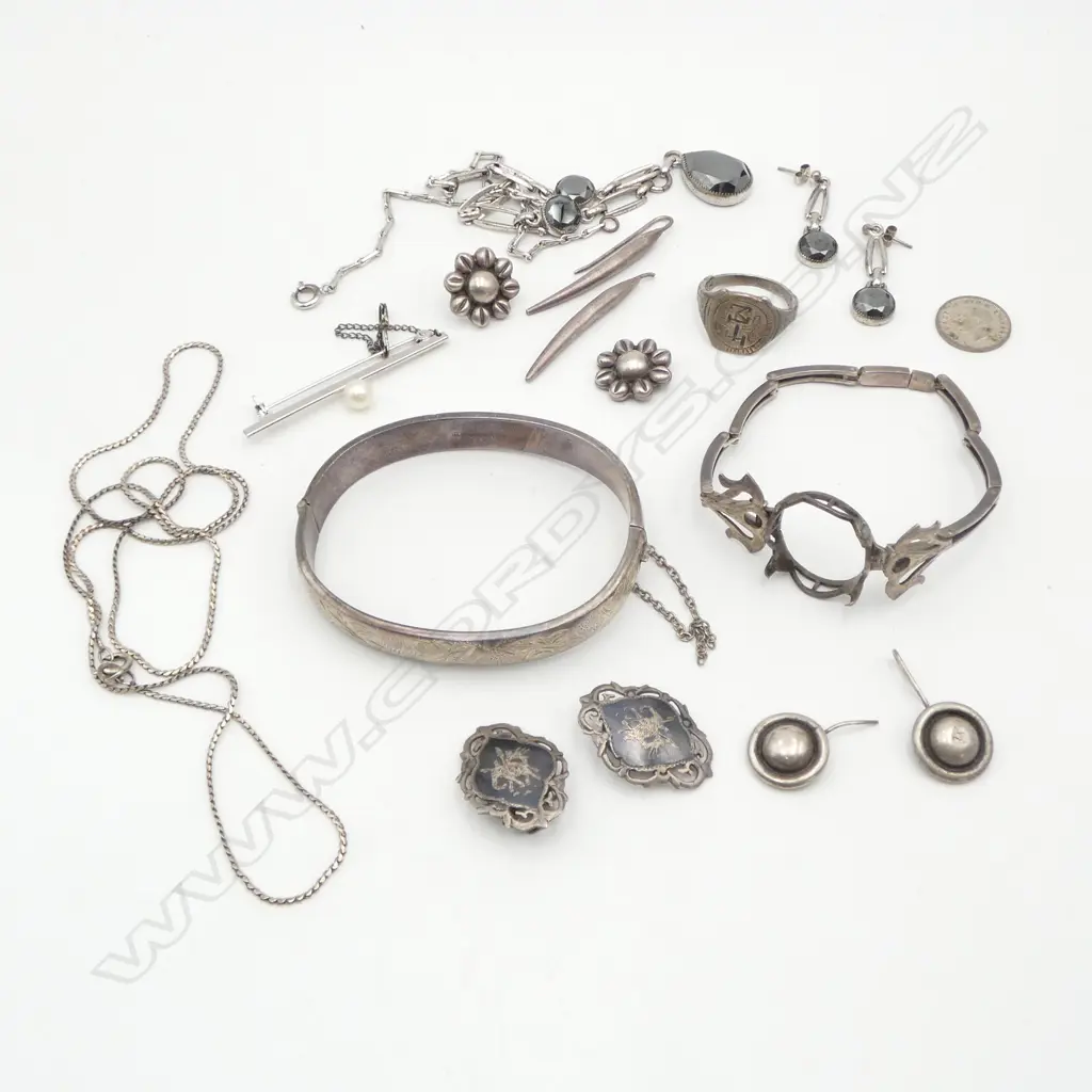 ASST SILVER JEWELLERY: hinged bangle + gem set necklace & earrings + others some damaged. 85gms Image 1++