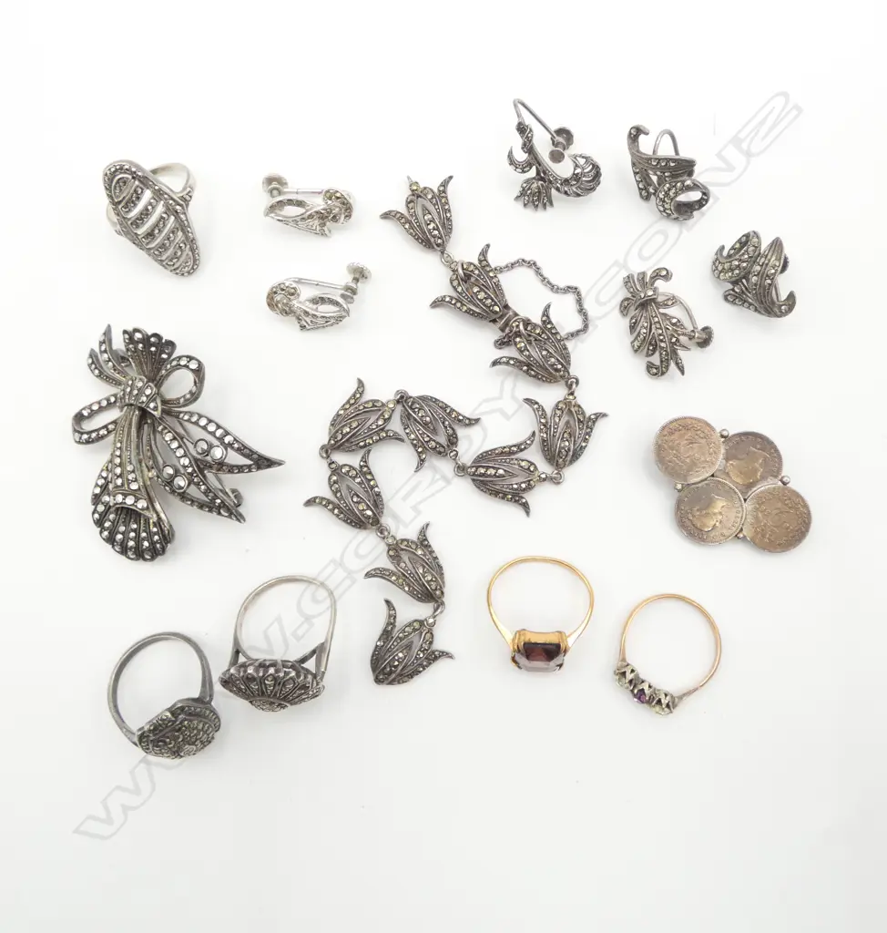 BAG SILVER MARCASITE & OTHER JEWELLERY + 2 Rolled Gold rings etc Image 1++