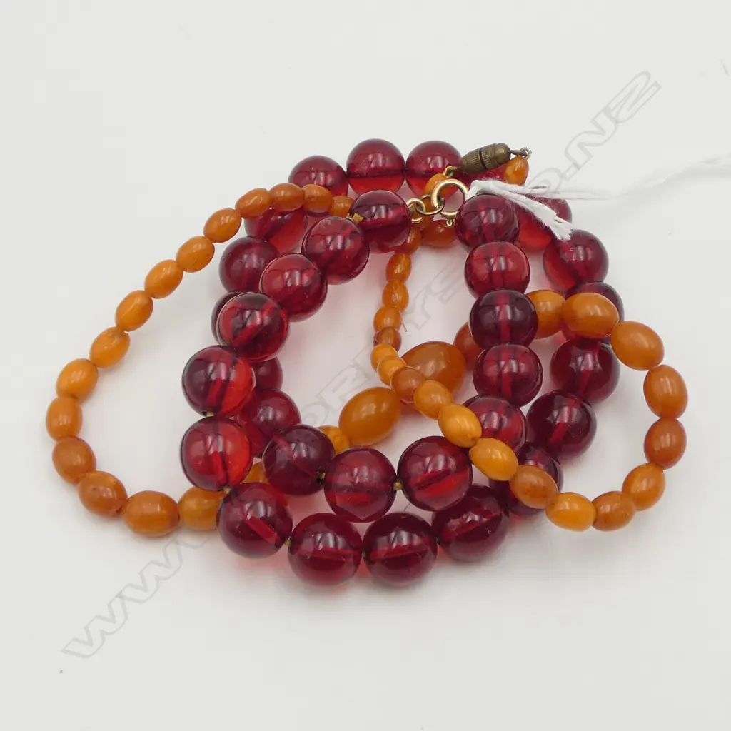 STRING OF BALTIC AMBER ? BEADS & STRING OF AMBER RESIN BEADS Image 1++