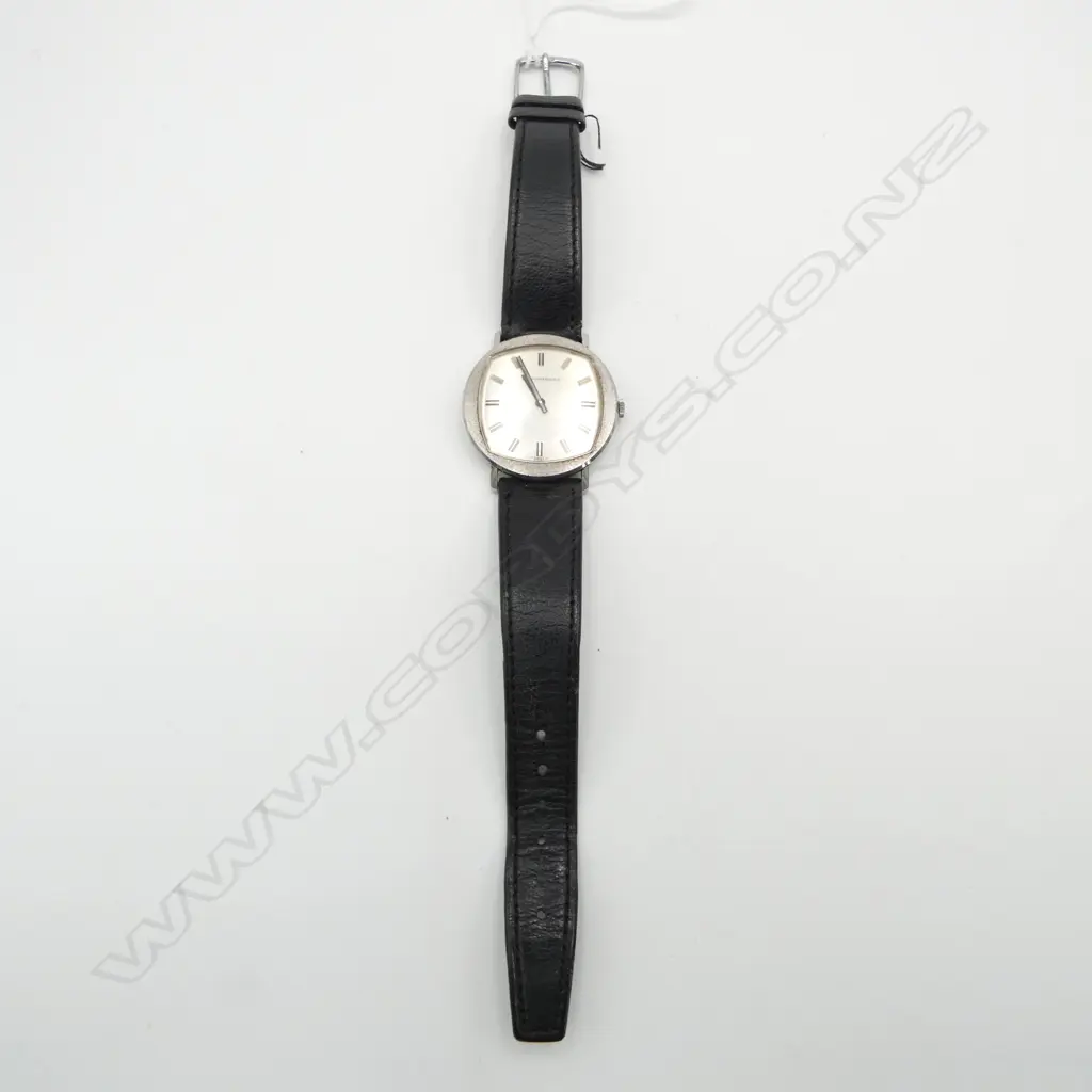 VINTAGE 1970 GIRARD-PERRAGAUX GENTS STAINLESS WRISTWATCH slimline. Manual wind.  Running Image 1++