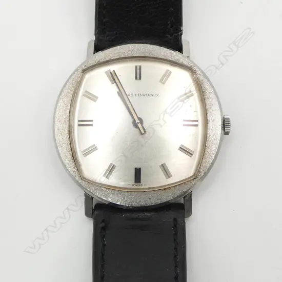 VINTAGE 1970 GIRARD-PERRAGAUX GENTS STAINLESS WRISTWATCH slimline. Manual wind.  Running