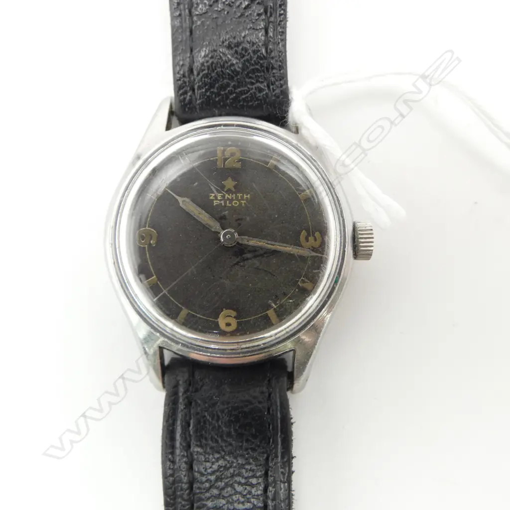 1940'S ZENITH 'PILOT' black dial GENT'S WRISTWATCH not running properly Image 1++