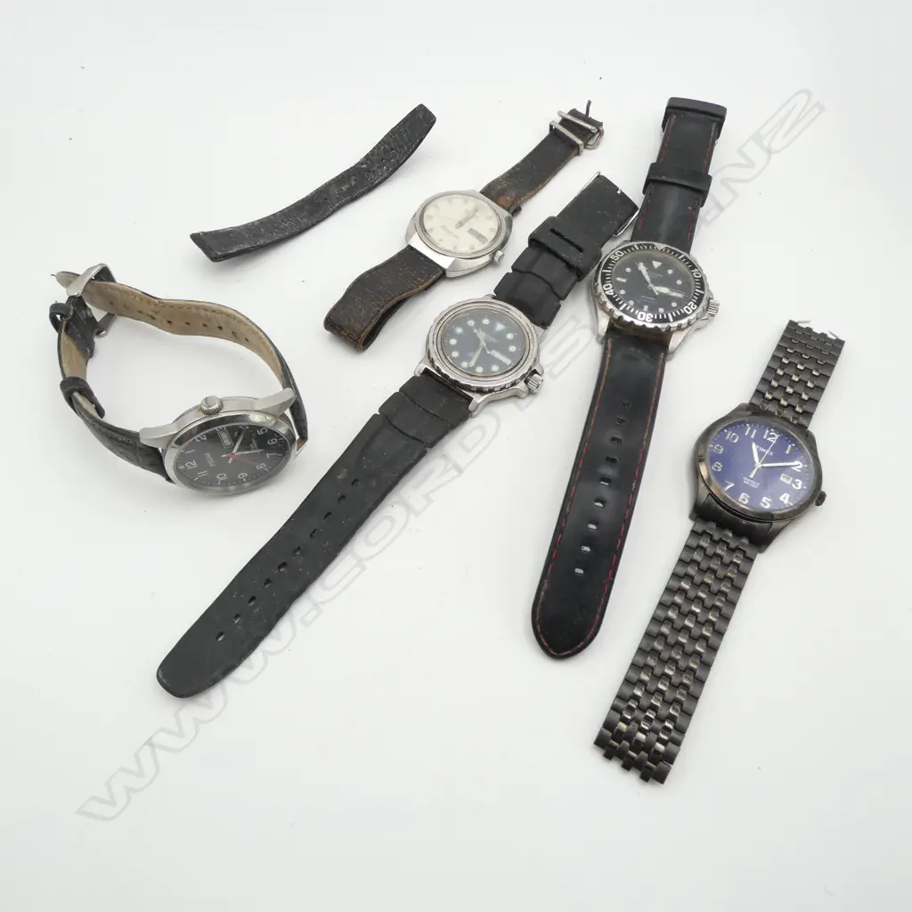 5 GENT'S WRISTWATCHES INCLDS; SEIKO, OLYMPIC, PULSAR & TIMEX Image 1++