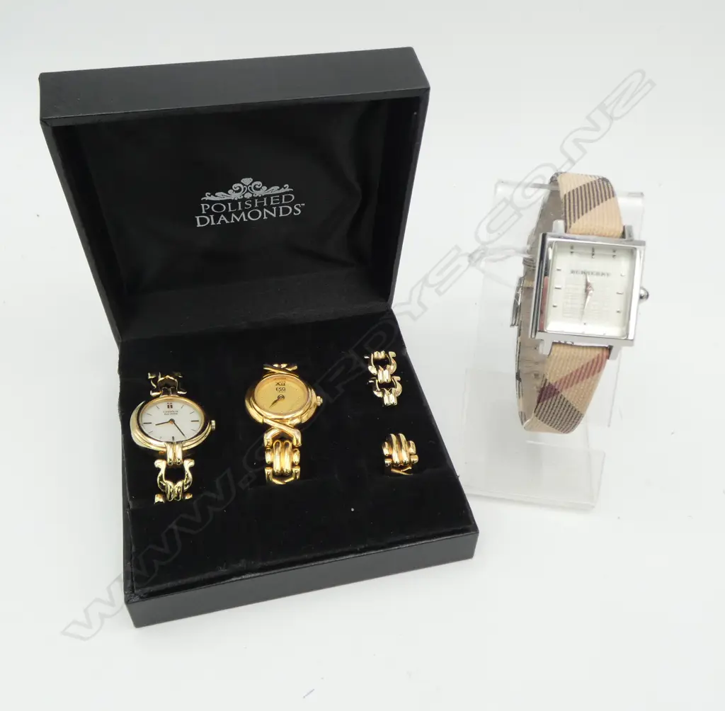 3 WRIST WATCHES; BURBERRY, CITIZEN, ESQ Image 1++