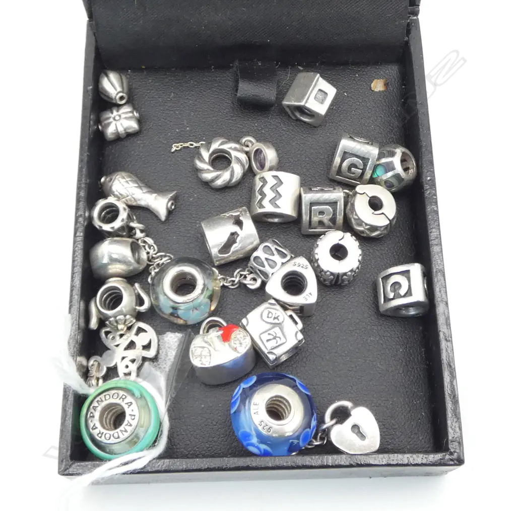 BOX OF 24 S/SILVER PANDORA & OTHER CHARMS Image 1++