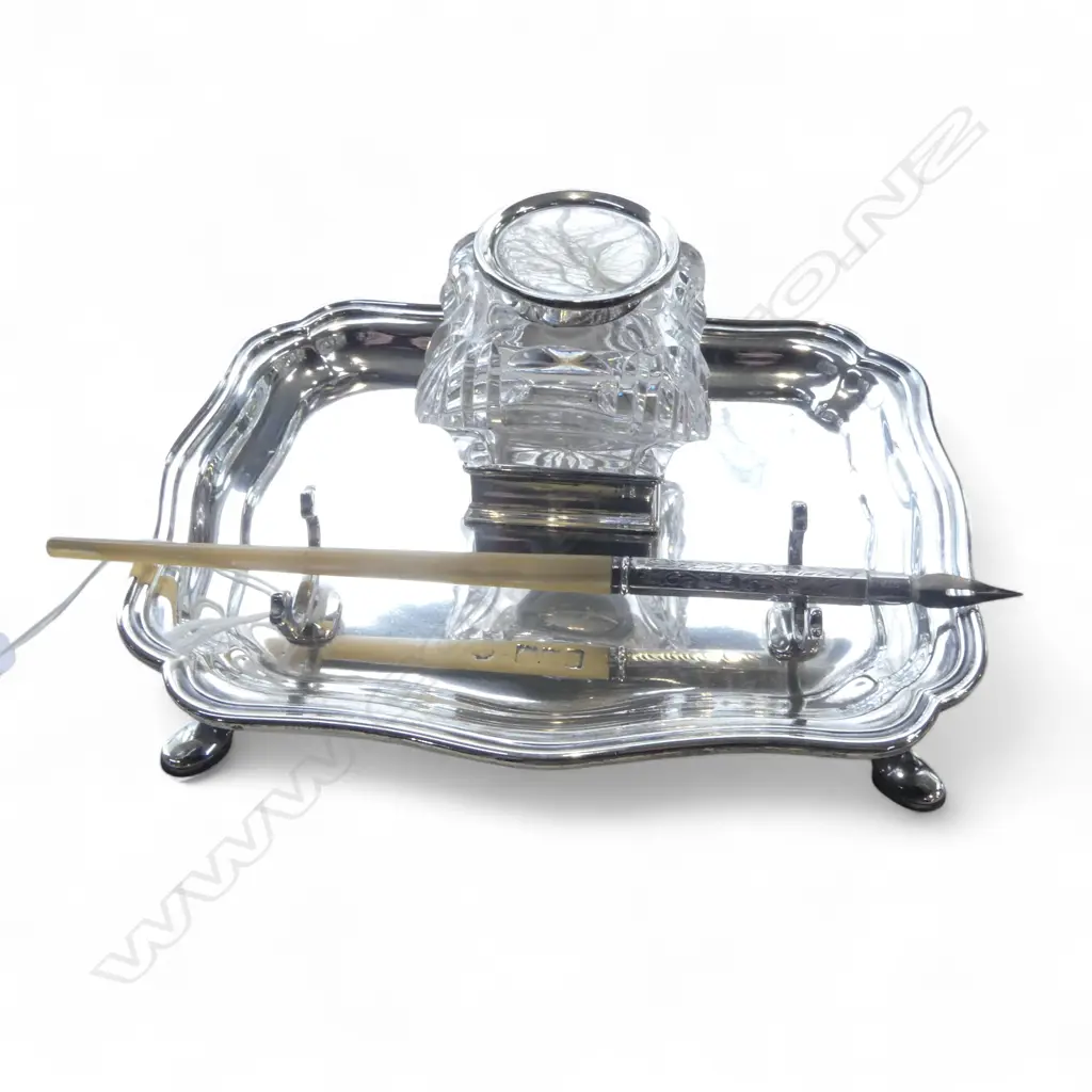  STG SILVER DESK SET, MARKS WORN, 200gms Image 1++