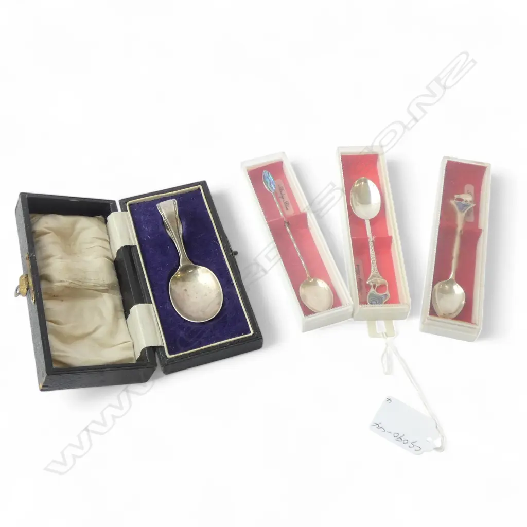 4 STG SILVER SPOONS; CASED B/HAM, 3 N.Z. SOUVENIR SPOONS Image 1++