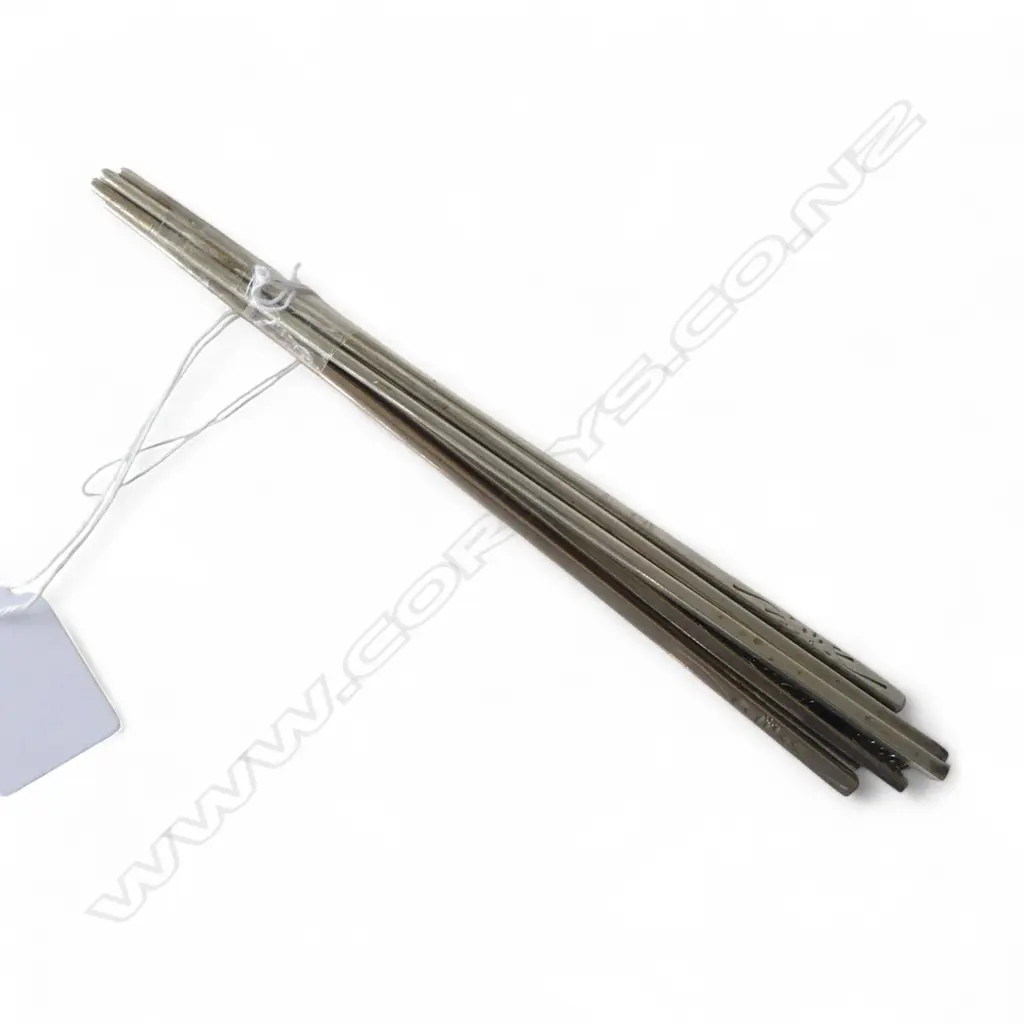 4 PRS SILVER CHOPSTICKS 153gms Image 1++