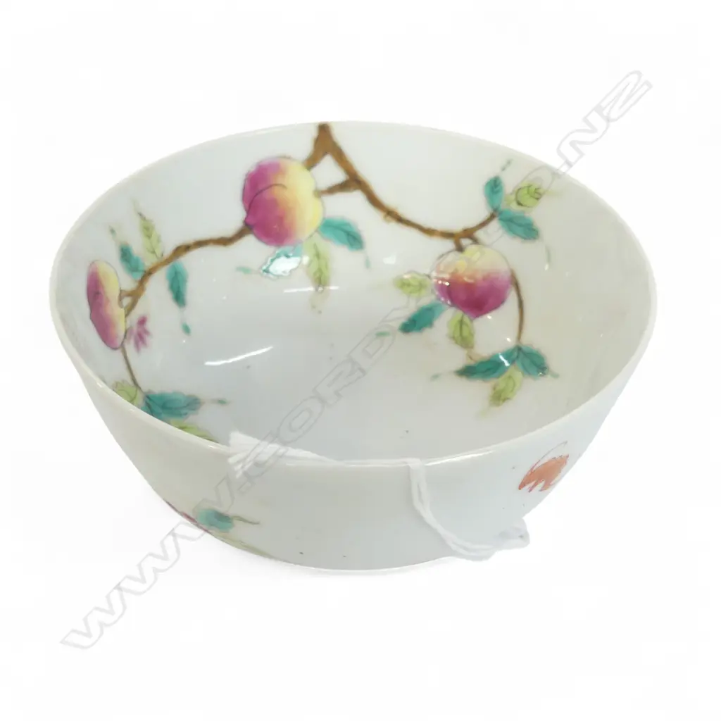 CHINESE DOUCAI BOWL, GUANGXU MARK, 120mm dia Image 1++