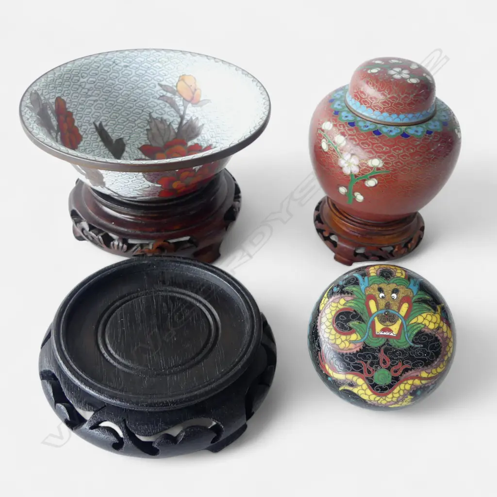 3 PCS ORIENTAL CLOISONNE; GINGER JAR, H.80mm TRINKET BOX, H.40mm & BOWL, H.50mm, plus stands Image 1++