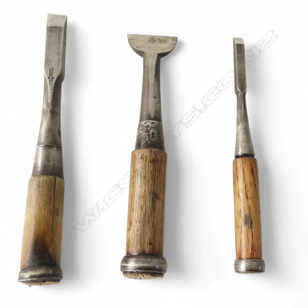 3 VINTAGE WEIGHTY JAPANESE CHISELS Image 1++