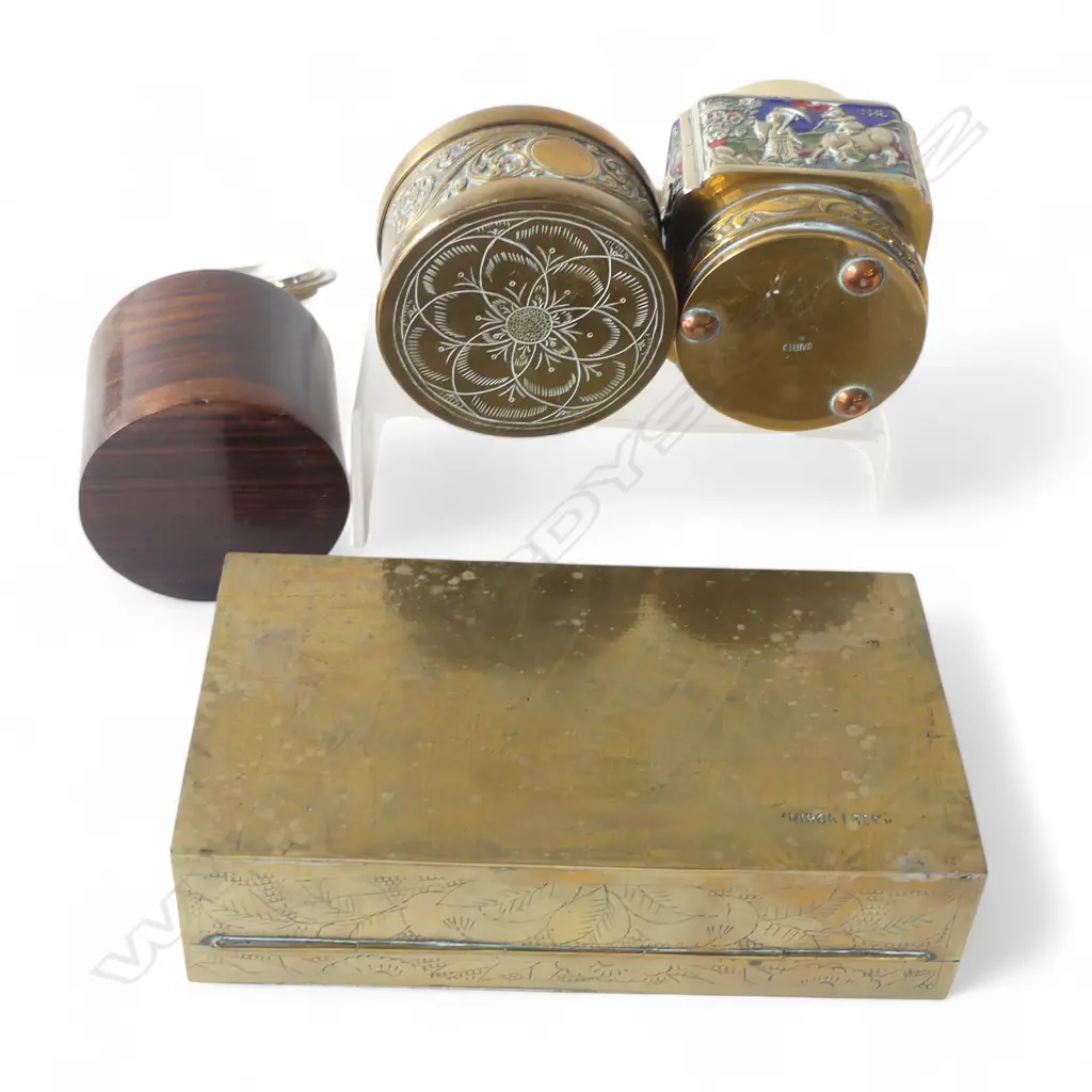 GROUP OF 4 VINTAGE LIDDED ORIENTAL BRASS BOXES Image 1++