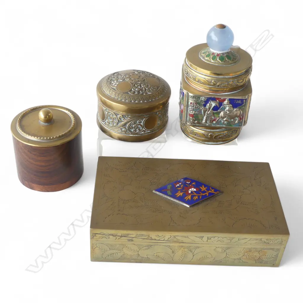 GROUP OF 4 VINTAGE LIDDED ORIENTAL BRASS BOXES Image 1++