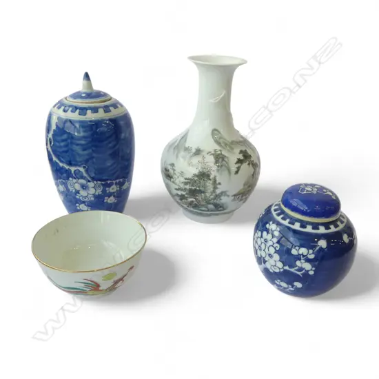 4 ORIENTAL CERAMICS; 2 B/W GINGER JARS, VASE H.225mm, BOWL