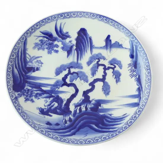 JAPANESE MEIJI BLUE & WHITE LARGE DISH Dia.340mm