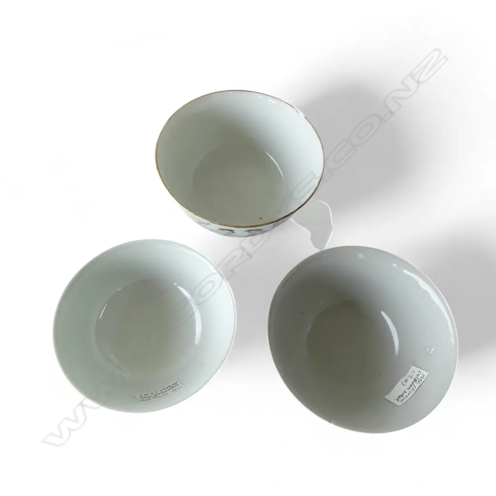 3 CHINESE BOWLS AF 130mm dia Image 1++