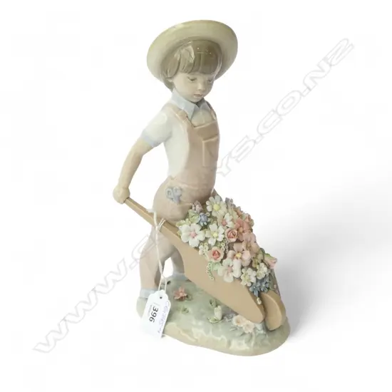 LLADRO FIGURE FLOWER BARROW H.240mm faults to flowers