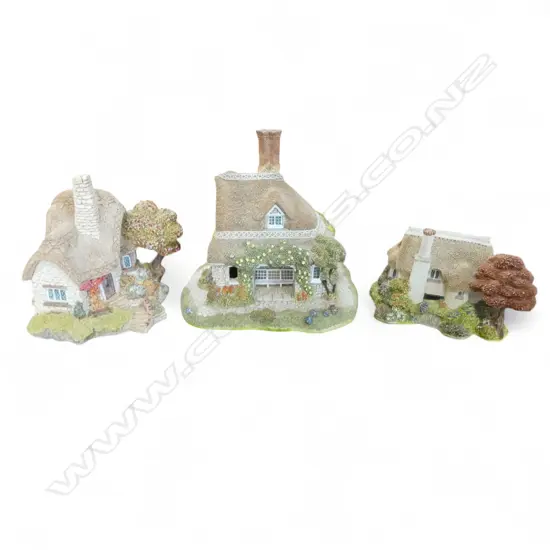 3 LILLIPUT COTTAGES L130MM LARGEST