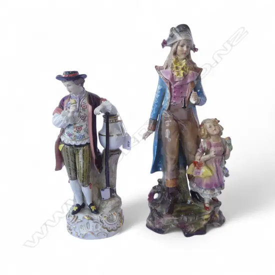 MEISSEN STYLE FIGURINE OF A GARDENER (A/F) AND 20th FIGURINE OF A MAN AND CHILD