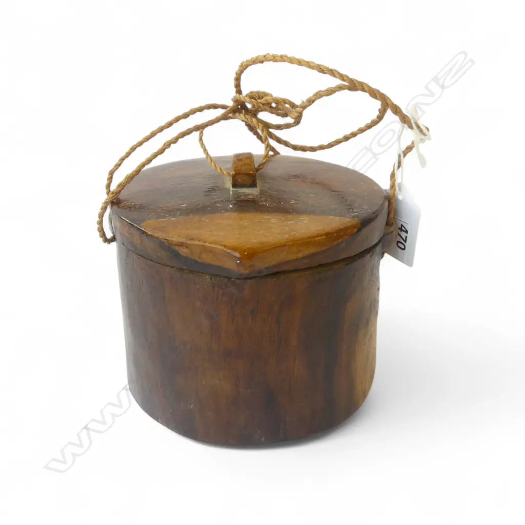 VINTAGE TOKALAUAN ISLAND WOOD & SENIT  LIDDED BAIT BOX H100MM Image 1++