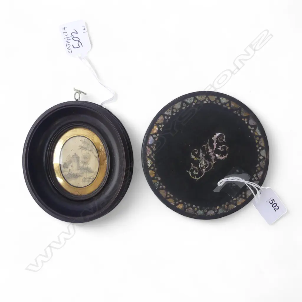 VICTORIAN PAPER MACHE LARGE SNUFF BOX DIA110MM & ANTIQUE FRAMED MINITURESCENIC STITCHWORK DIA100MM Image 1++
