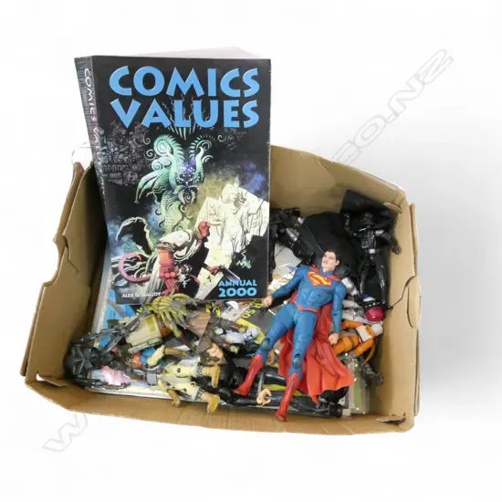 ASST. COMICS & TOY FIGURINES + 3 BOARD GAMES (2x STAR WARS, DOCTOR WHO)