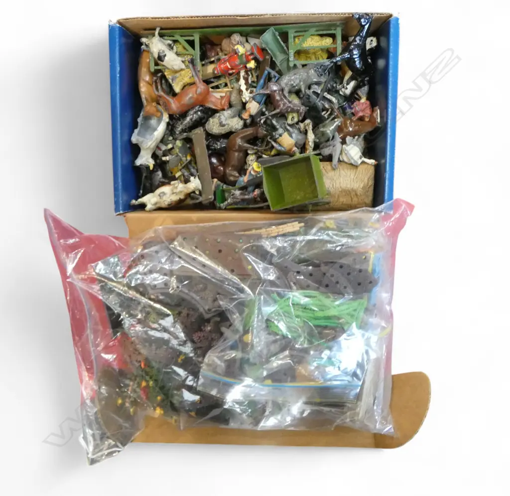 ASST. FARM ANIMALS; LEAD (BRITAINS ETC) & PLASTIC Image 1++