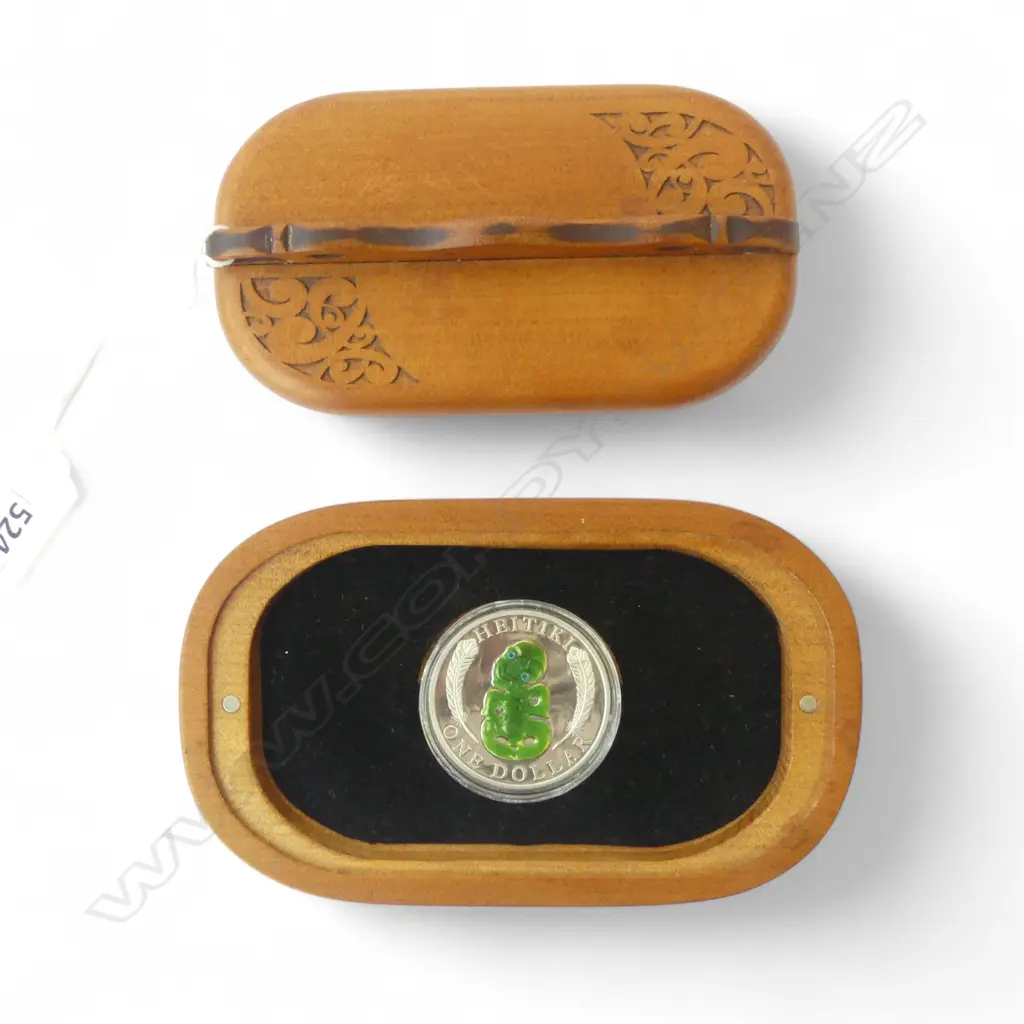 HEITIKI 0.999 SILVER PROOF LTD ED. 1oz COIN, 31.2gm, in waka huia presentation box Image 1++