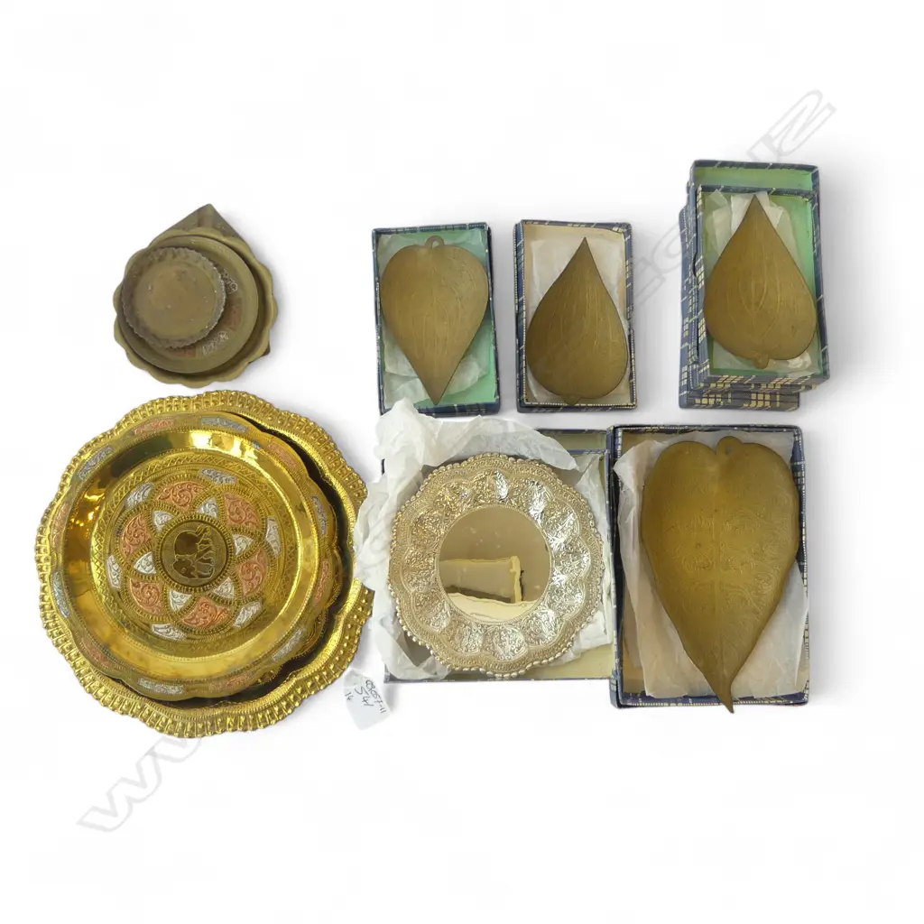 14 BRASS/COPPER/METAL TRAY/DISHES Dia.250mm 8 boxed Image 1++