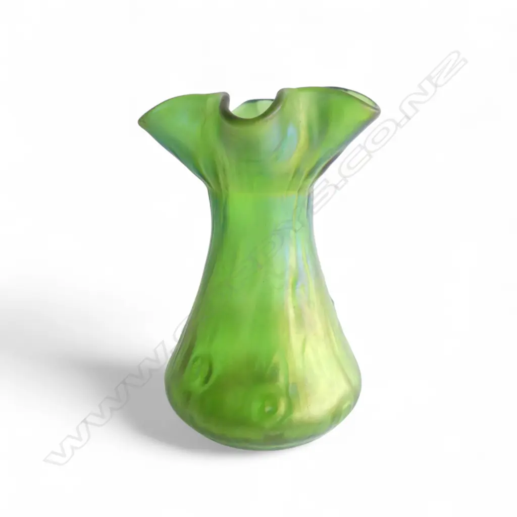 LOETZ STYLE ART NOUVEAU IRIDESENT GREEN GLASS VASE H160MM Image 1++
