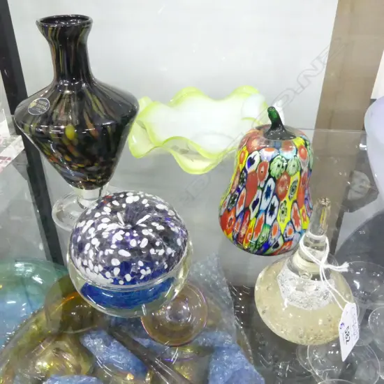 6 PCES ART GLASS; 2 BOWLS 220mm dia, MURANO VASE H.170mm, 3 PAPERWEIGHTS
