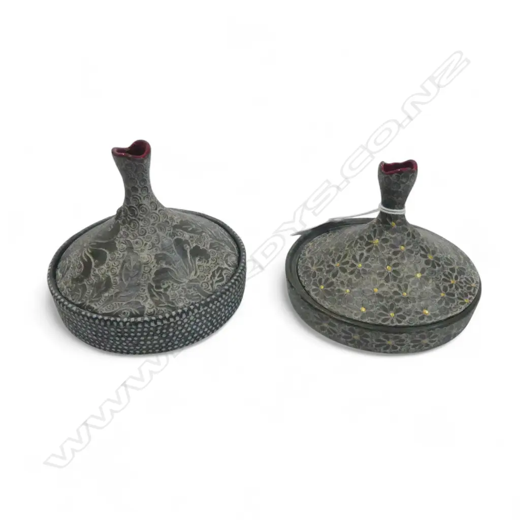 TWO KEUM SUN LEE TANGINE TRINKET BOXES, Dia.100 x 80mm Image 1++