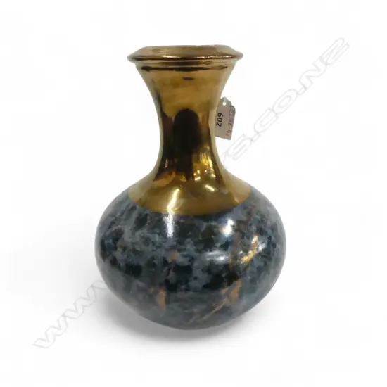 PETER COLLIS N.Z. STUDIO POTTERY VASE H.260mm