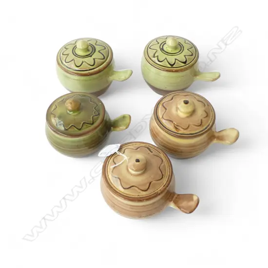 5 RAY FINCH STUDIO POTTERY LIDDED CONTAINERS 100mm dia