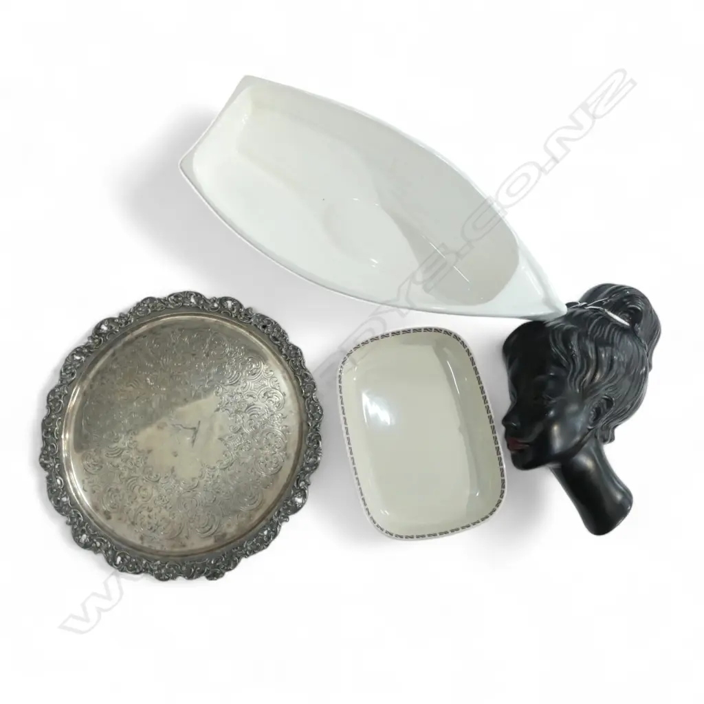 CROWN LYNN DISH, STUDIO CERAMICS DINGHY, BUST & EP DISH Image 1++