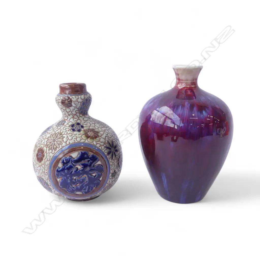 2 ORIENTAL VASES H.220mm Image 1++