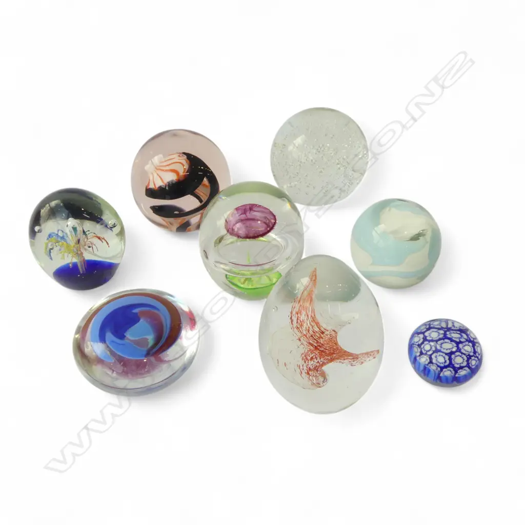 8 GLASS PAPERWEIGHTS H.120mm Image 1++